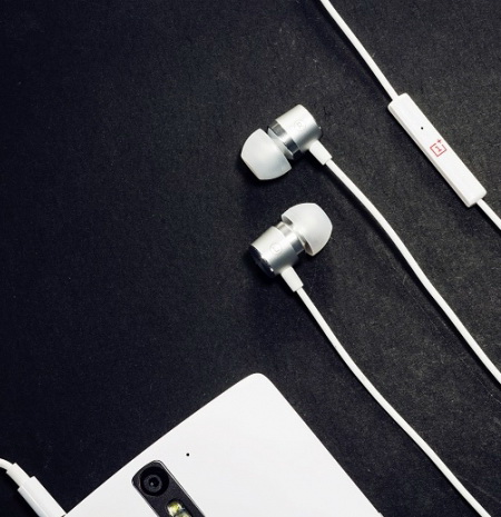 OnePlus       Silver Bullet Earphones