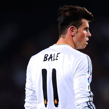 hi-res-185955033-gareth-bale-of-real-madrid-cf-looks-on-during-the-la_crop_exact.jpg