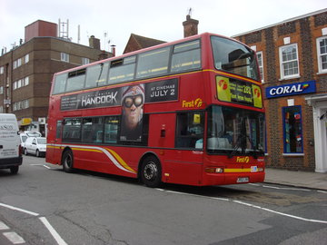 London_Bus_route_282.jpg